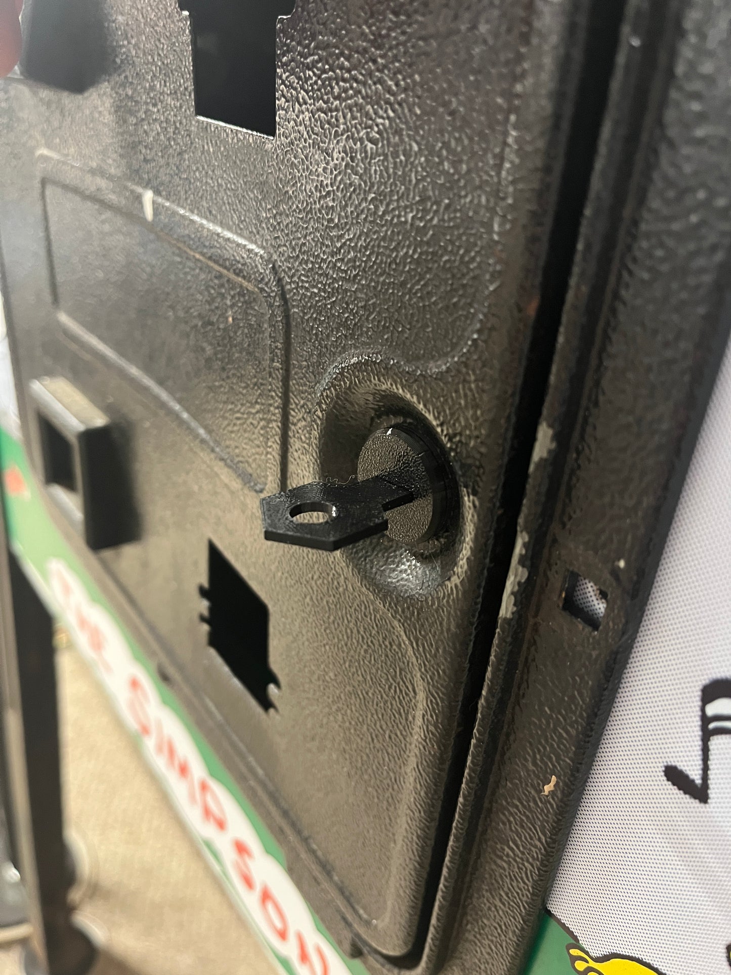 Cam Lock 90° - "Keyed" multiple shaft lenghts available - 3D printed
