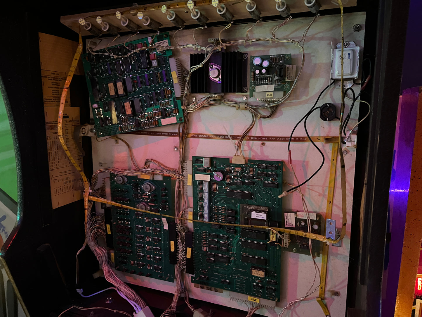 Gottlieb / Premier GENESIS