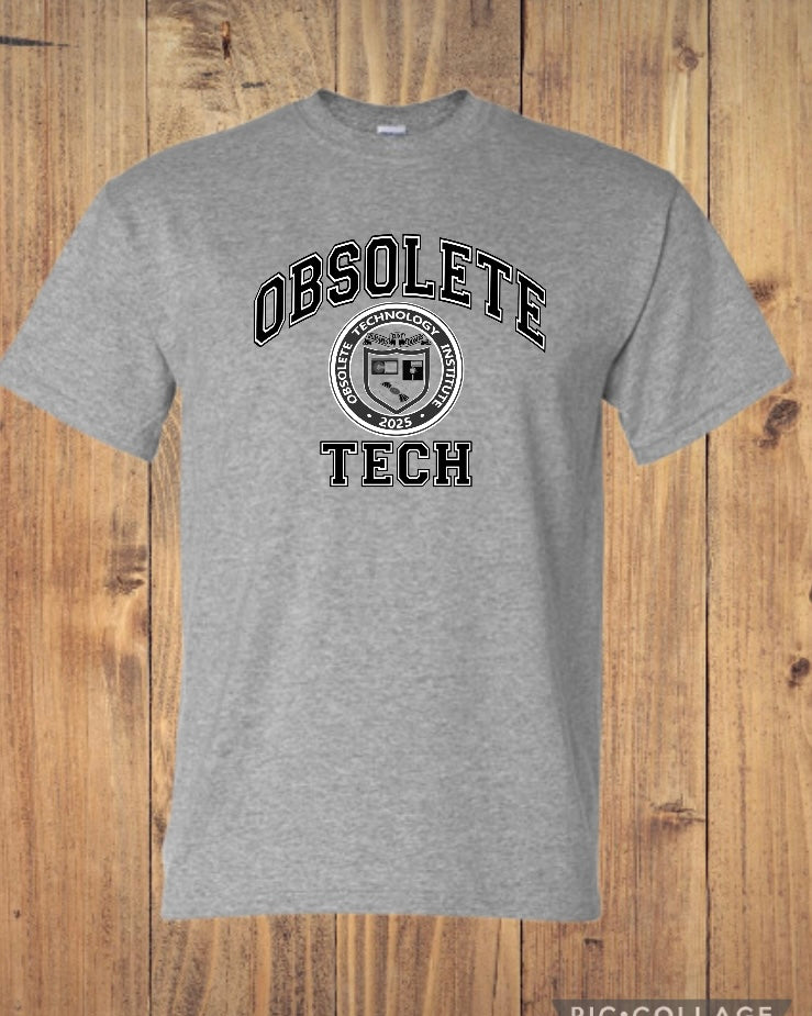 Obsolete Tech-T-Shirt Unisex