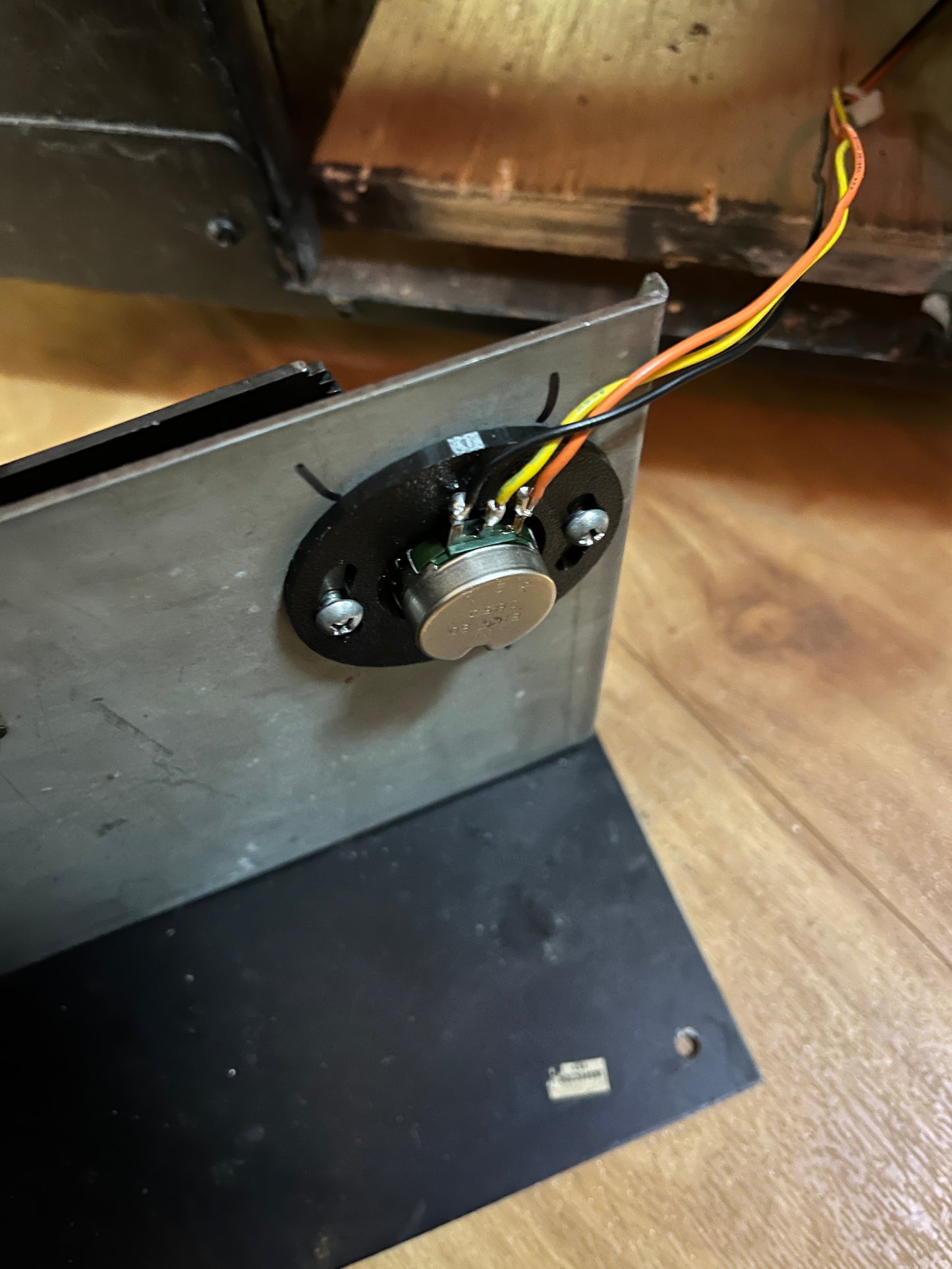 SPY HUNTER - Gas Pedal / Steering wheel - Potentiometer mounting bracket - 3D printed