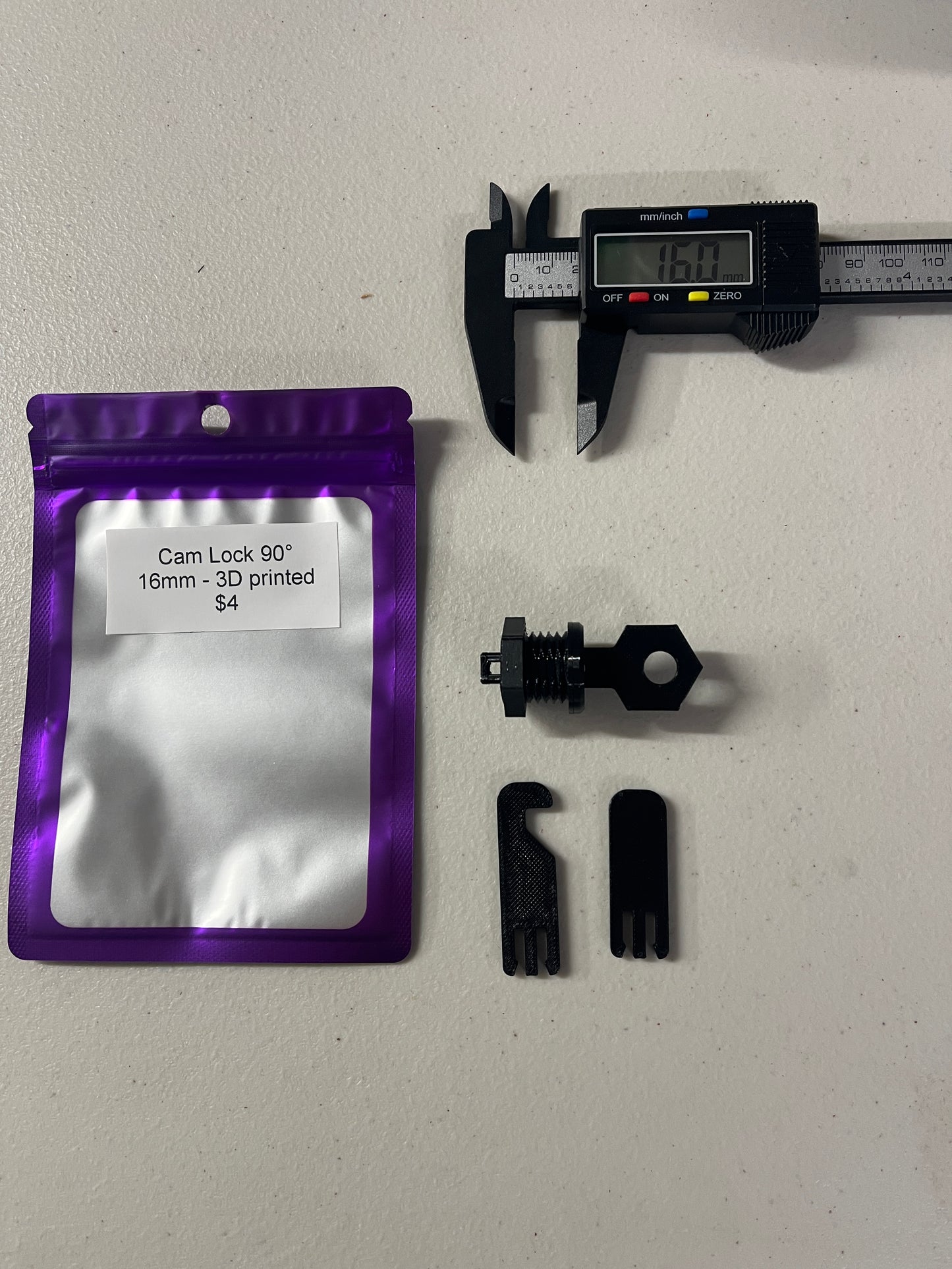 Cam Lock 90° - "Keyed" multiple shaft lenghts available - 3D printed