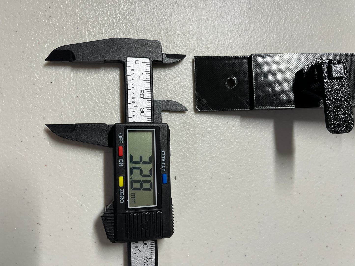 Data East / Sega / Some Stern - Backbox lock plate - 3D printed - Replaces 535-5860-00