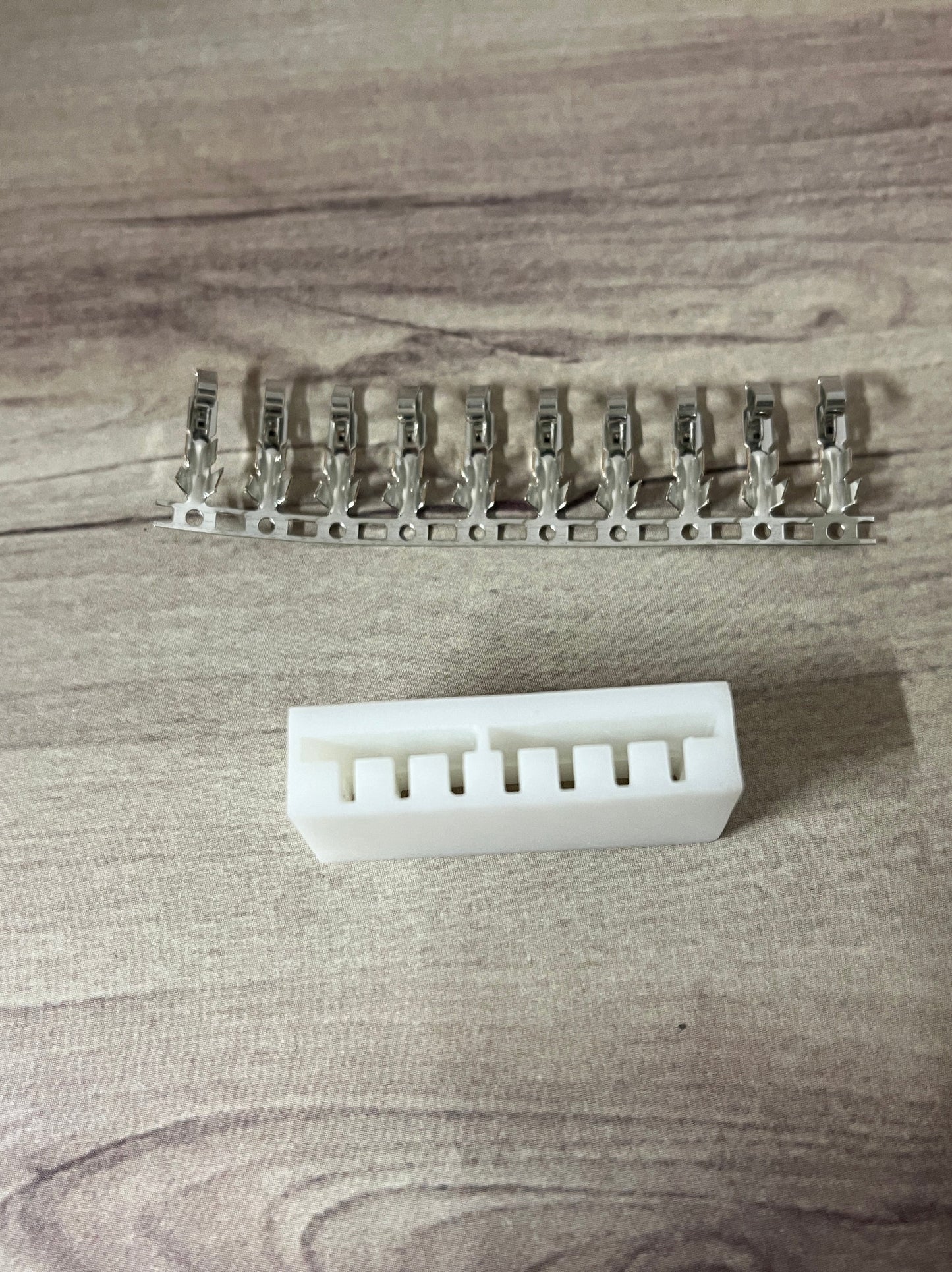 Crimp Pin Practice kit - 10 pins and practice connector