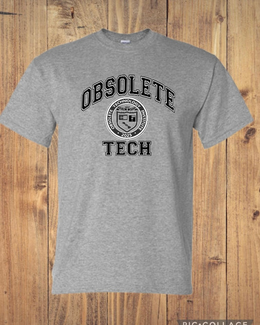 Obsolete Tech-T-Shirt Unisex